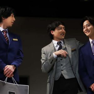 猪野広樹の”完璧な”百貨店マンに事件？　舞台「上にいきたくないデパート」開幕【ゲネレポ】 イメージ画像