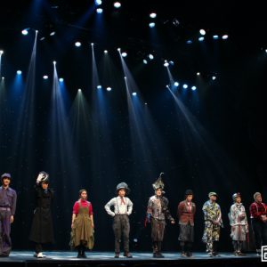 舞台『えんとつ町のプペル』東京公演開幕　絵本の世界を表現した、美しい演出とナンバーに注目 イメージ画像