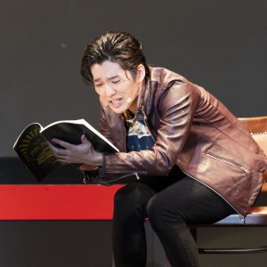 佐藤流司“最強のハマリ役”と植田圭輔が絶賛、朗読劇「私立探偵 濱マイク」開幕 イメージ画像