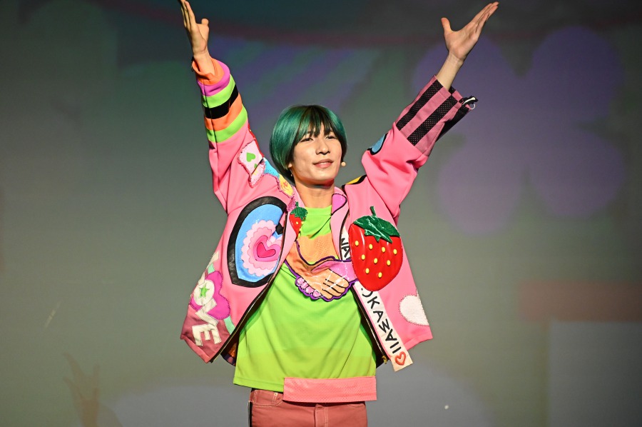 “ミラギフ”がミュージカル化、サンリオが贈るKawaiiの世界『From Hello Kitty』レポート イメージ画像