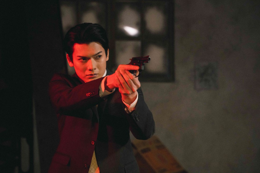 崎山つばさ＆植田圭輔『クロガラス0』公開初日記念コメント映像が到着 イメージ画像