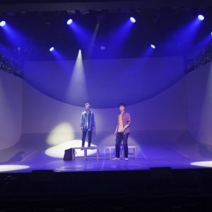 青春時代を共にした4人たちの今は…　加藤将ら出演「グローリー・デイズ」公演レポート イメージ画像