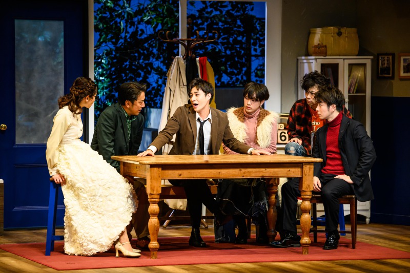 料理家の死は事故か？ 事件か？　黒木瞳初演出・村井良大主演『甘くない話』舞台写真が公開 イメージ画像