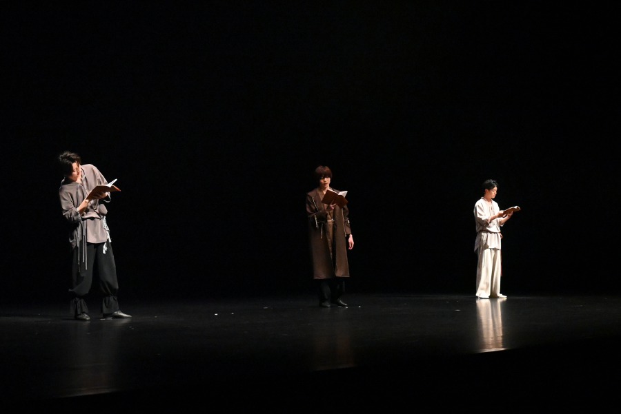 【独占インタビュー】黒羽麻璃央・染谷俊之・牧島 輝が一夜限りの豪華共演　読み語り『スサノオ異伝』 イメージ画像