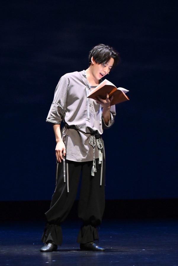 【独占インタビュー】黒羽麻璃央・染谷俊之・牧島 輝が一夜限りの豪華共演　読み語り『スサノオ異伝』 イメージ画像