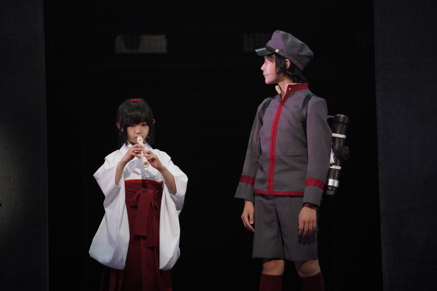 黒沢ともよ「精一杯遊んできたい」　「アクダマドライブ」舞台写真＆キャストコメントが到着 イメージ画像