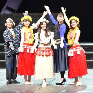日向坂46・潮紗理菜「常夏の太陽のような舞台を―」　『フラガール』開幕レポート イメージ画像