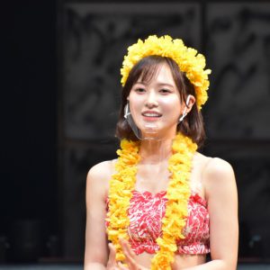 日向坂46・潮紗理菜「常夏の太陽のような舞台を―」　『フラガール』開幕レポート イメージ画像