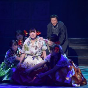 日向坂46・潮紗理菜「常夏の太陽のような舞台を―」　『フラガール』開幕レポート イメージ画像