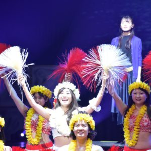 日向坂46・潮紗理菜「常夏の太陽のような舞台を―」　『フラガール』開幕レポート イメージ画像