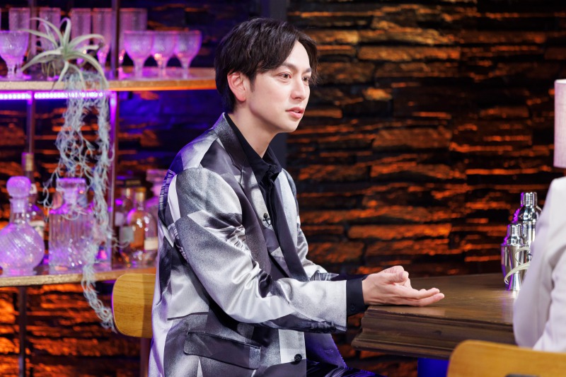 加藤和樹、DISH//「猫」や尾崎紀世彦「また逢う日まで」を歌唱　ミュージックバー「エンタス」で イメージ画像