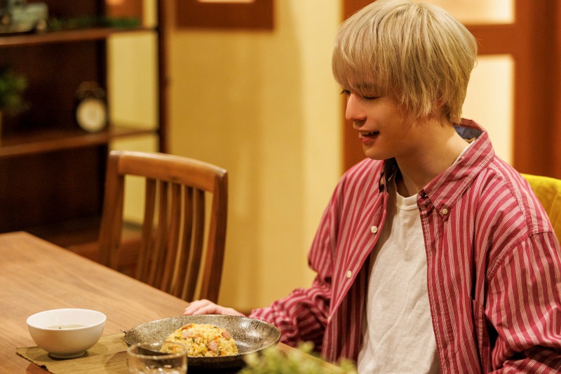 横田龍儀＆野口準が“宅飲み”　『宅飲みシェアハウス』Blu-ray＆DVDが発売決定 イメージ画像