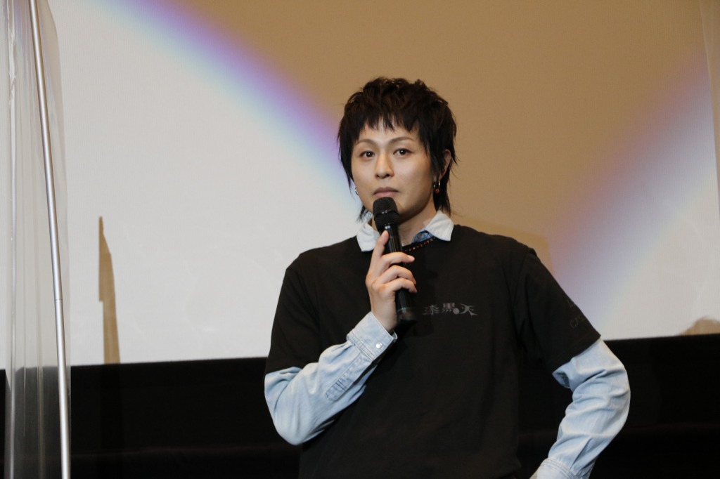 荒木宏文「いろんなタイミングで見るといろんな答えが出てくる」　映画『漆黒天』大ヒット御礼舞台挨拶レポート イメージ画像