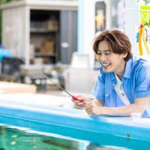 鈴木拡樹MC、「2.5次元男子推しTV」矢崎広＆小林亮太がゲスト出演　釣り堀とハンバーガー作りに挑戦 イメージ画像