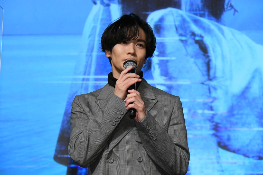 黒羽麻璃央出演、『貞子DX』完成披露試写会開催　300人の貞子が会場を埋め尽くす イメージ画像