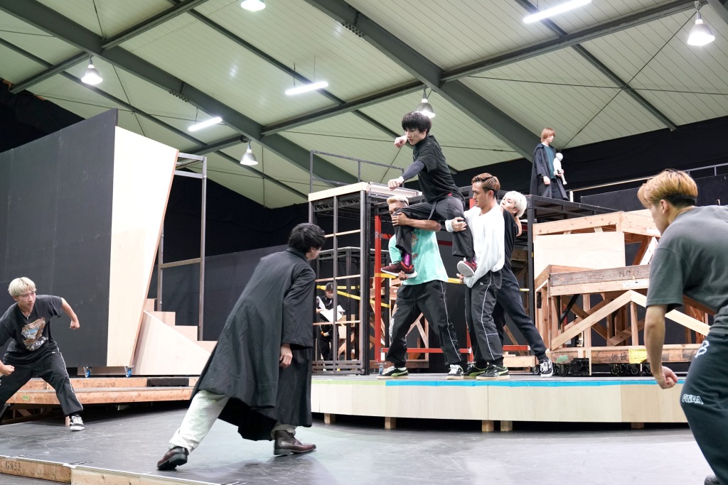 「マッシュル-MASHLE-」THE STAGE、稽古レポート到着 イメージ画像